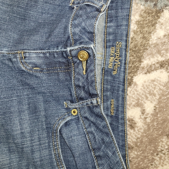 Vera Wang straight leg capri jeans size 6 - Picture 3 of 10